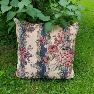 20" x 20" Tapestry Pillow